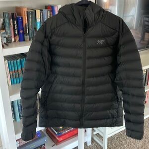 Arc’teryx Cerium Black Men’s Jacket size L with hood